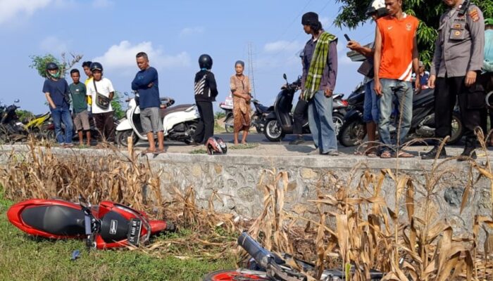 Kecelakaan Lalu Lintas di Labuapi, Dua Sepeda Motor Terjun di Pinggir Jalan