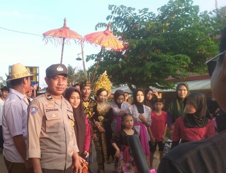 Polsek Lembar Amankan Kegiatan Tradisi Adat Nyongkolan di Lombok Barat