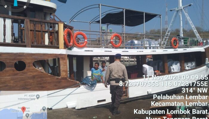 Polres Lombok Barat Gelar Patroli dan Sosialisasi Cegah Kejahatan Perairan dan Hoaks di Pelabuhan Pelindo III Lembar
