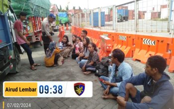 Subsatgas Polair Polres Lombok Barat Patroli dan Sosialisasi Pemilu di Pelabuhan