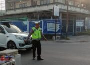 Polsek Batulayar Jaga Kelancaran Lalu Lintas di Senggigi saat Giat Rawan Pagi