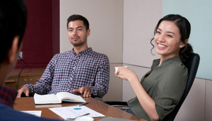 Diam Bukan Bodoh, Ini Ciri Orang Cerdas yang Sebenarnya