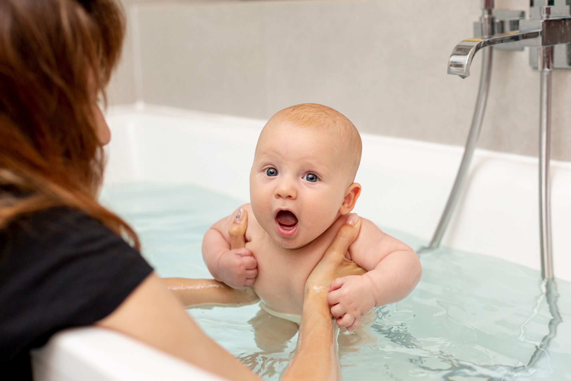 Frekuensi Mandi Bayi, Kapan dan Seberapa Sering yang Tepat