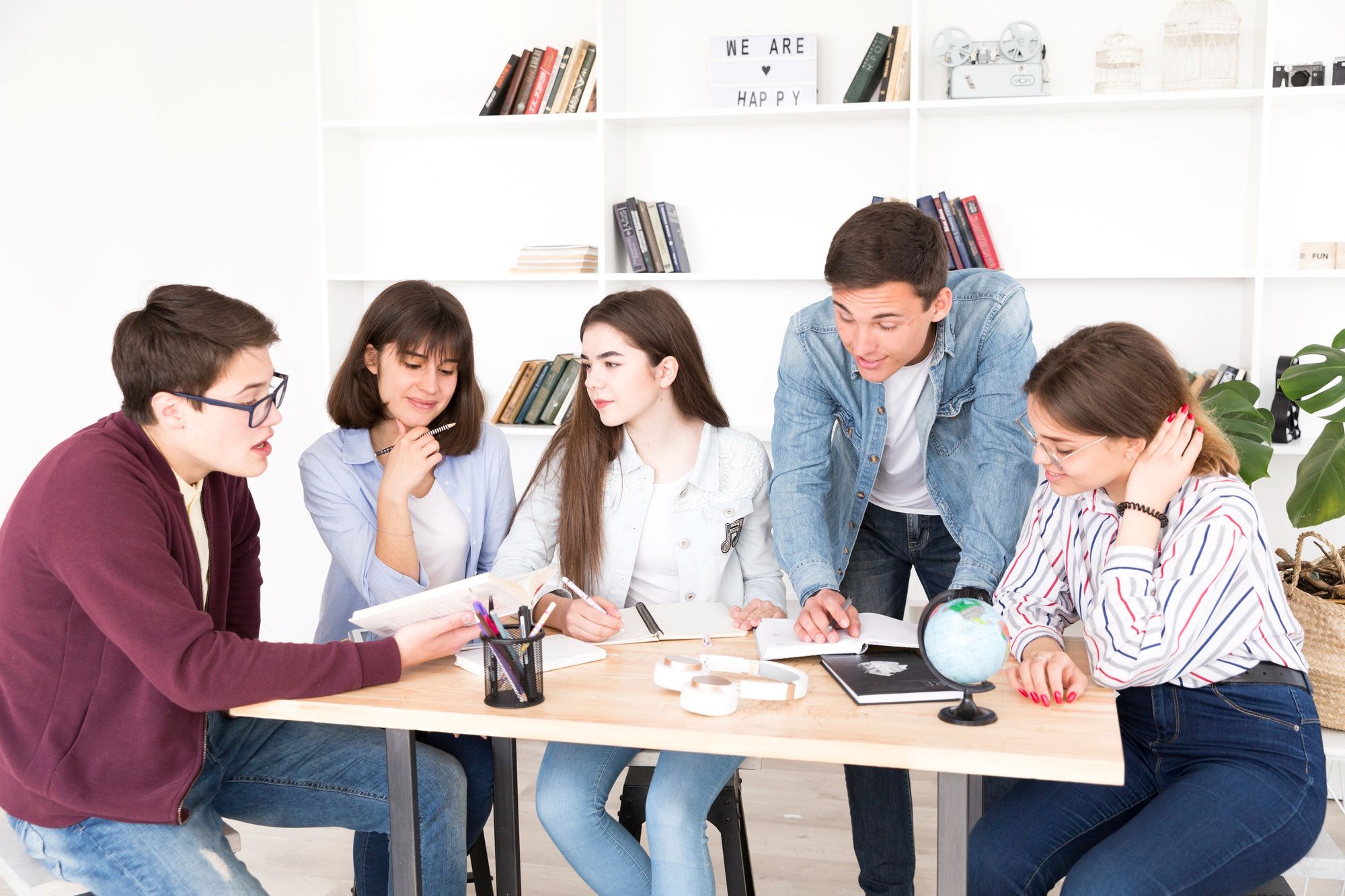 Gen Z Bikin Kantor Makin Hidup, Benarkah?