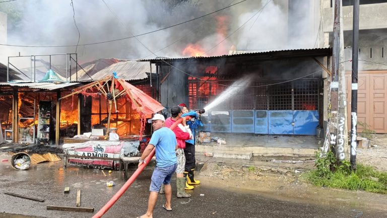 Kebakaran di Jalan SM Raja Bawah, 7 Rumah Ludes, Tidak Ada Korban Jiwa