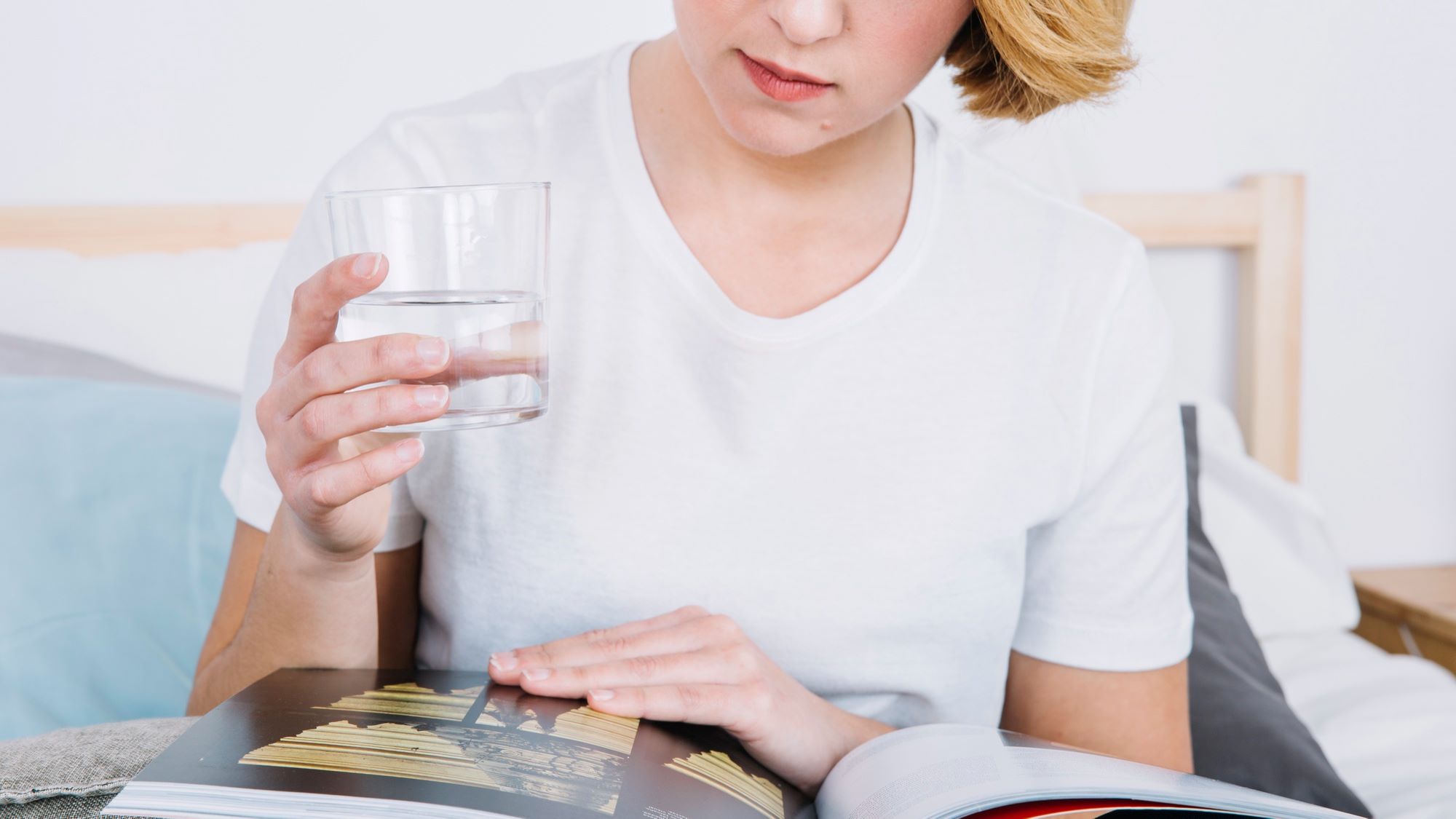 Kenapa Minum Air Hangat Saat Perut Kosong Bisa Berisiko