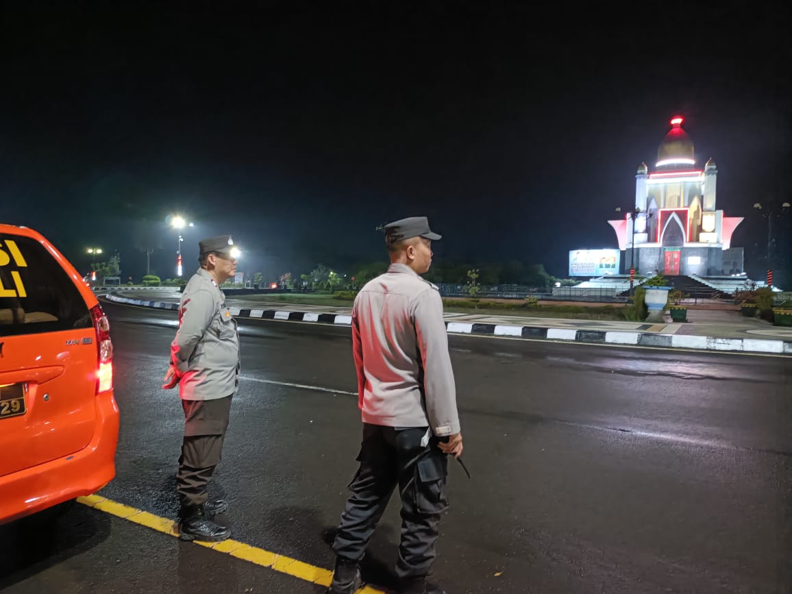 Polsek Labuapi Tanggapi Potensi Gangguan dengan Patroli Malam Hari