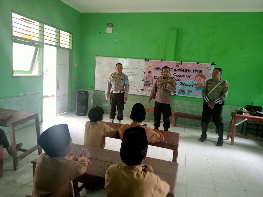 Polsek Sekotong Edukasi Siswa Tentang Bahaya Narkoba, Bullying, dan Lalu Lintas