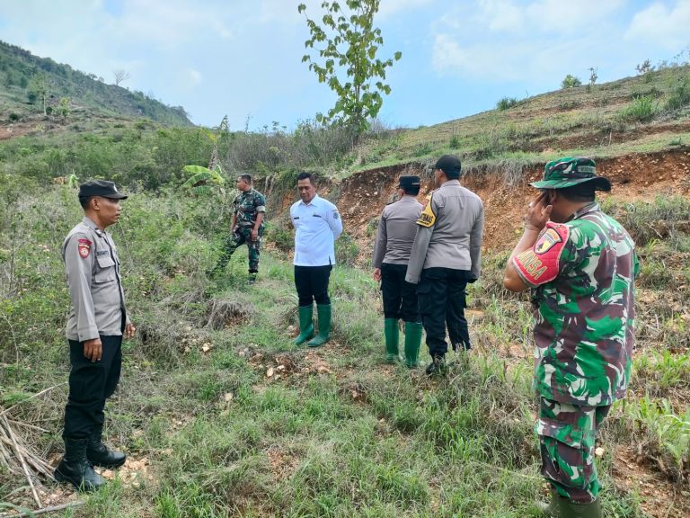 Waspada Tanah Bergerak di Bukit Marikangen, Potensi Longsor Mengancam Warga