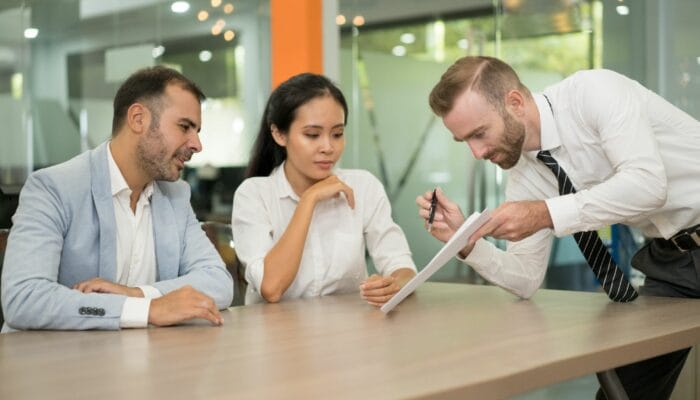 Fenomena Mempersulit Diri, Cari Pengakuan?