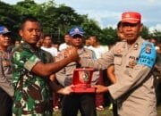 Kokohkan Sinergitas, Yonif 742/SWY dan SPN Polda NTB Olahraga Bersama