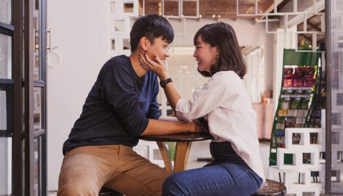 Keuntungan Cewek yang Berani Nembak Duluan