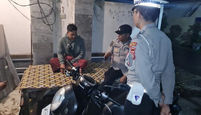 Patroli Kamtibmas Pasca Pemilukada, Polsek Kediri Jaga Keamanan Wilayah