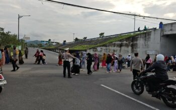 Polisi dan Masyarakat Kediri Jaga Tradisi Nyongkolan Aman Lancar