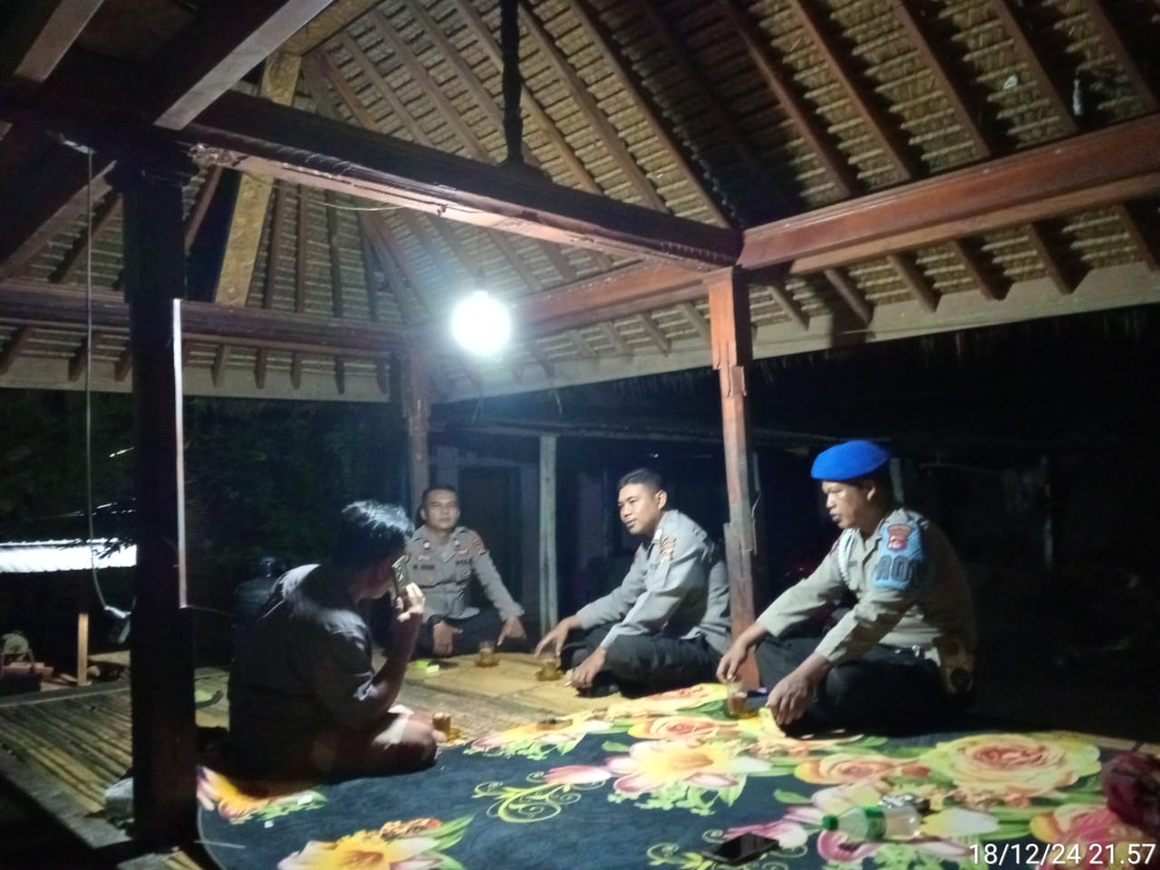 Polsek Lembar Giat Patroli Malam, Jaga Kondusifitas Pasca Pilkada