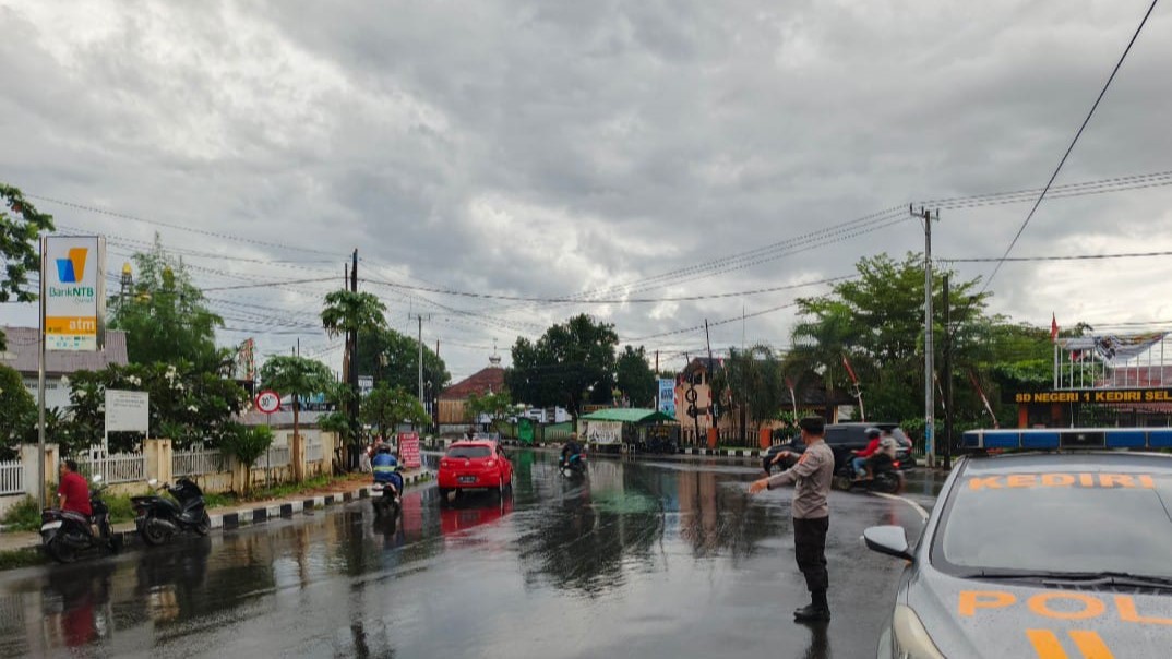 Rawan Sore, Solusi Polisi untuk Cegah Macet di Kediri