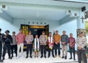 Kapolres Dompu Pimpin Patroli Pengamanan Natal di Gereja-Gereja Kabupaten Dompu