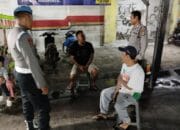 Polres Loteng Tampung Informasi Dan Keluhan Masyarakat Saat Patroli Dialogis.