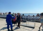 Pastikan Pengunjung Aman Sat Polairud Berikan Himbauan