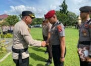 Kapolres Bima Kota Pimpin Upacara Kenaikan Pangkat Personel Polres Bima Kota dan Yon C Sat Brimobda Polda NTB