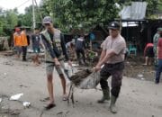 Tim Gabungan dan Warga Gotong-Royong Bersihkan Sisa Banjir di Wera