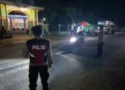 Jemaah Tarawih di Sekotong Tenang, Polsek Siaga Jaga Keamanan