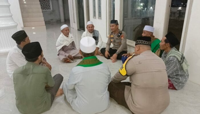 Kapolsek Lembar Bersama Tokoh Masyarakat, Jaga Kondusifitas Ramadan