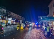 Jamaah Tenang Beribadah, Polsek Kediri Kawal Salat Tarawih Hingga Usai