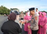 Bakti Polres Lombok Barat: Berbagi Ta’jil, Pererat Silaturahmi