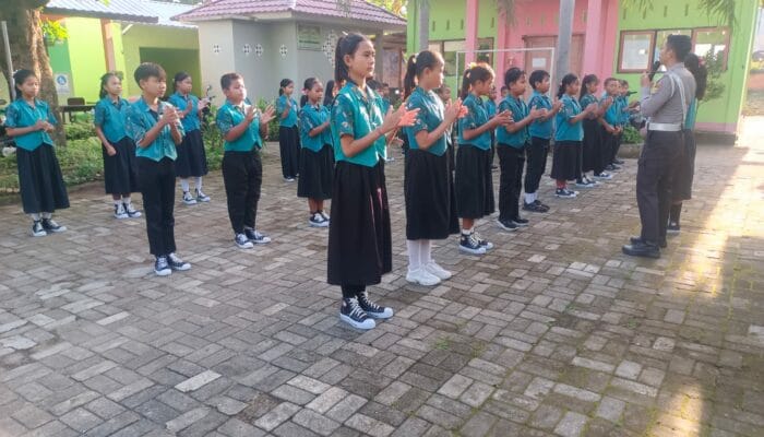 Edukasi Asyik! Polisi Cilik SDN 1 Jembatan Kembar Antusias Belajar Lalu Lintas