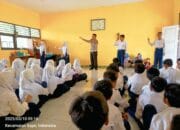 Polsek Sape Gelar Penyuluhan Hukum di SMP Negeri 2 Sape dengan Tema Pentingnya Keselamatan Berlalu Lintas