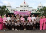 Kapolres Bima Kota dan Polisi Cilik TK Kemala Bhayangkari Meriahkan Ramadhan dengan Berbagi Takjil