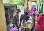 Makan Bergizi Gratis di Lembar: Pemantauan Ketat oleh Polsek Lembar dan TNI