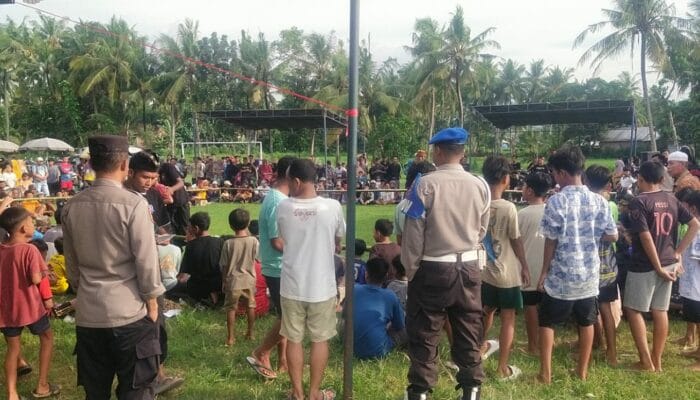 Tradisi Peresean di Lombok Barat Berjalan Lancar Berkat Pengamanan Polsek Kuripan