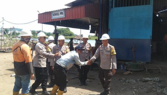 Patroli Dialogis Polsek Lembar: Upaya Polri Ciptakan Kondusifitas Menjelang May Day