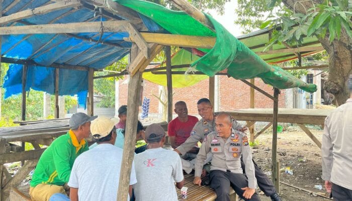 Sat Binmas Polres Bima Kota Laksanakan “Cooling System” dan Himbauan Kamtibmas kepada Komunitas Supir Material di Sambinae