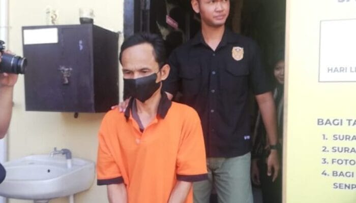 AF alias “Walid Lombok”, Tersangka Kasus Dugaan Persetubuhan dan Pencabulan Terhadap Puluhan Santriwatinya