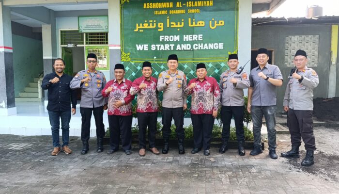 Sinergi Polres dan Ponpes As Shohwah Al Islamiyah Wujudkan Situasi Kondusif di Gerung