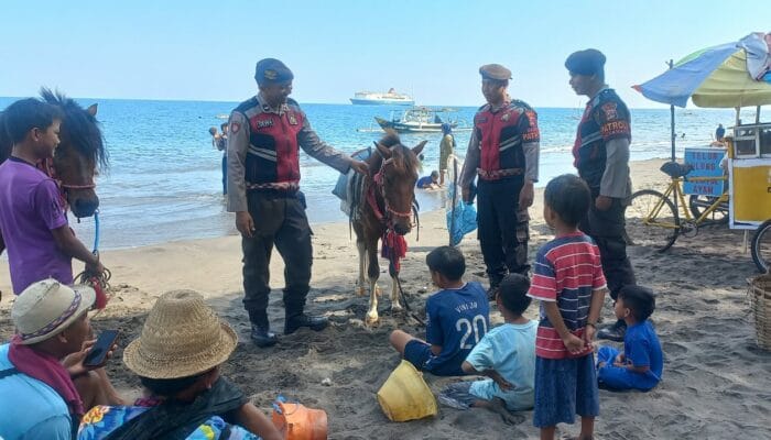 Kehadiran Polisi di Pantai Cemara Ciptakan Rasa Aman bagi Wisatawan