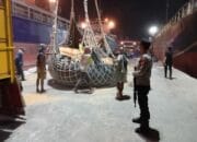 Polsek Kawasan Pelabuhan Laut Bima Gelar Patroli Rutin di Areal Dermaga untuk Ciptakan Rasa Aman