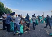 *Sambut Hari Bhayangkara ke-79, Polres Lombok Utara Gelar Aksi Bersih Pantai di Dusun Kerakas