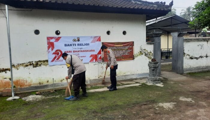 Polsek Labuapi Gelar Bakti Religi di Pure Datar Merembu