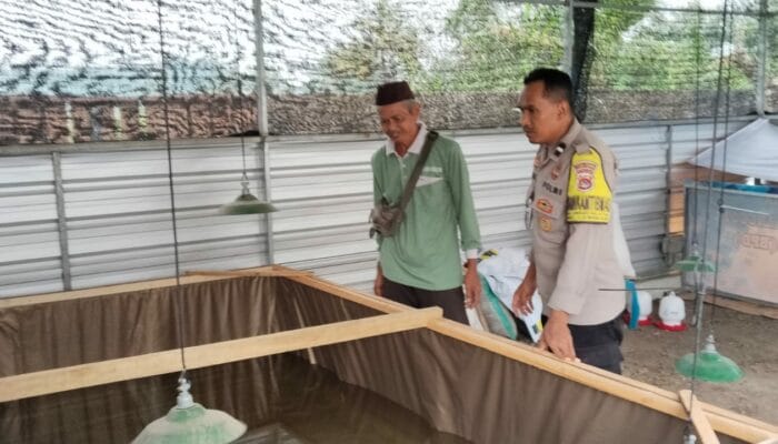 Bhabinkamtibmas Lembar Selatan Dorong Warga Manfaatkan Pekarangan