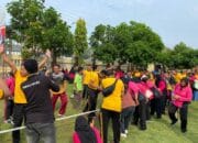 Semarak HUT Bhayangkara Ke-79, Polres Bima Kota Gelar Lomba Tarik Tambang