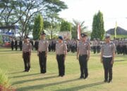 Kapolres Sumbawa Barat Pimpin Upacara Kenaikan Pangkat Personel Polres dan Kompi 2 Yon B Pelopor Sat Brimob Polda NTB