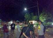 WUJUD SINERGI TNI–POLRI, POLSEK TALIWANG DAN KORAMIL 1628-01 GELAR PATROLI DIALOGIS DI PEMUKIMAN WARGA