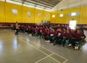 Kapolsek Sekongkang Tekankan Kedisiplinan dan Cegah Kenakalan Remaja pada MPLS SMA Negeri 1 Sekongkang