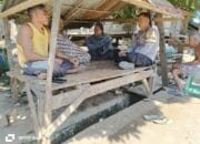 Bhabinkamtibmas desa hu’u sambangi warga dusun sigi, sampaikan pesan kamtibmas dan ketahanan pangan