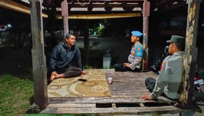 Patroli Dialogis di BTN Griya Rumak Asri, Polsek Kediri Perkuat Sinergi dengan Warga