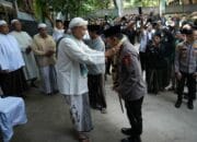 Silaturahmi ke Ponpes Al-Hamidy Banyuanyar, Kapolri: Tanpa Dukungan Ulama Pekerjaan Kami Sangat Berat